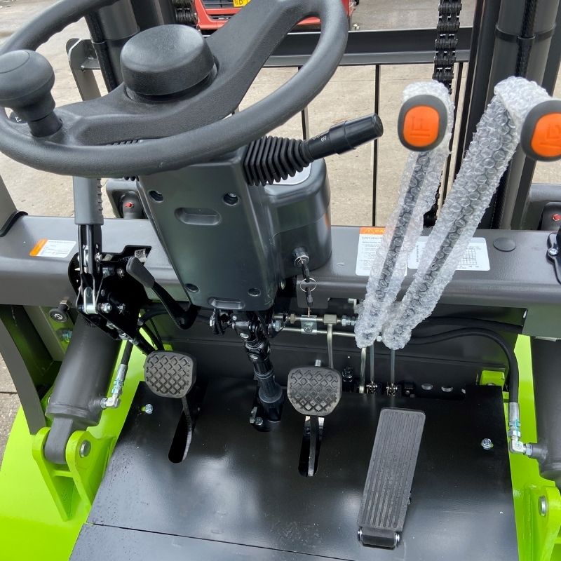 Xe Nâng Dầu FD 30/35/38Z